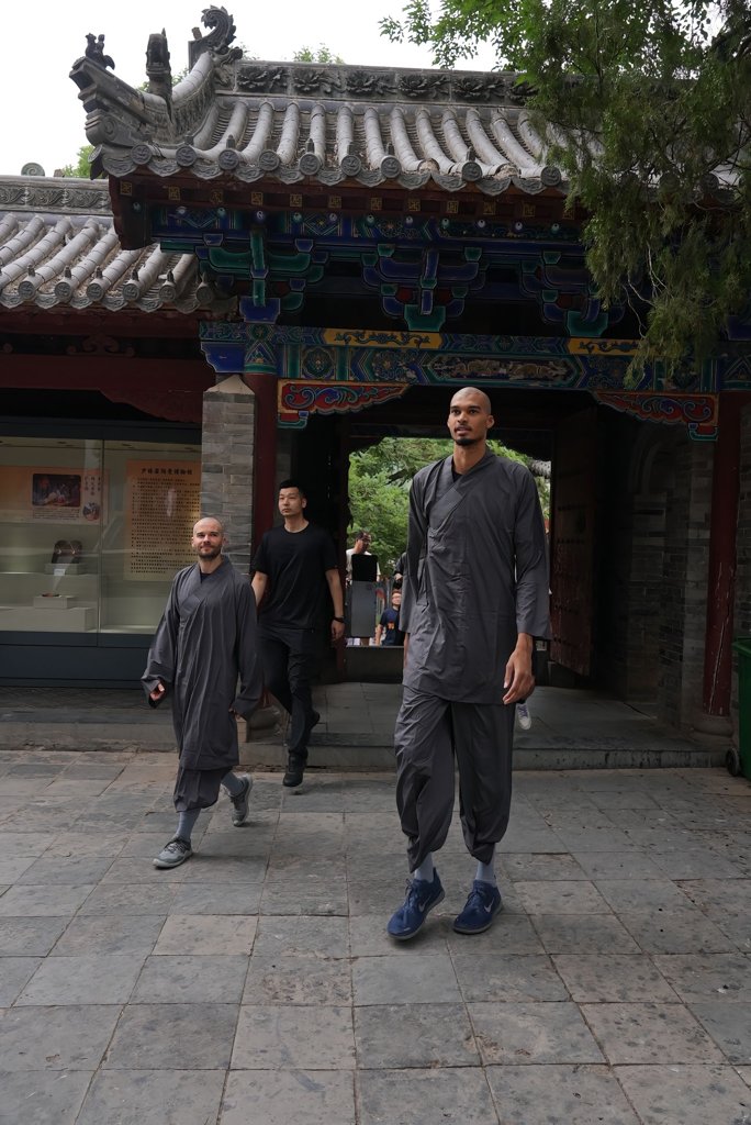 文班谈游历各国：想成为GOAT不仅要看打球 还要成为一种文化符号